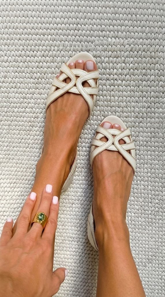 Eleni – Elegant Woven Sandals