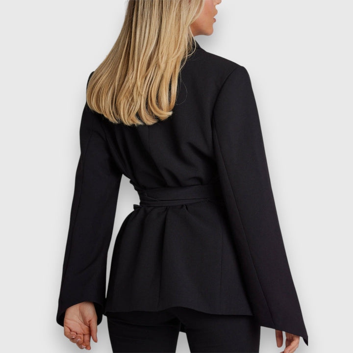 Carmen - Office-Ready Refined Blazer