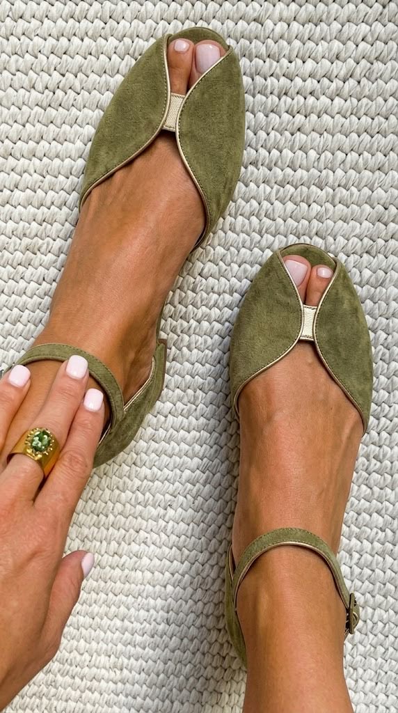 Joanna – Elegant Sandals